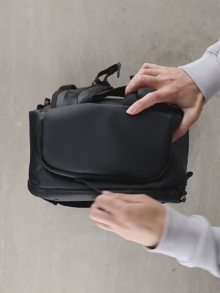 Video laden: Produktvideo vom Rucksack AHI in schwarz