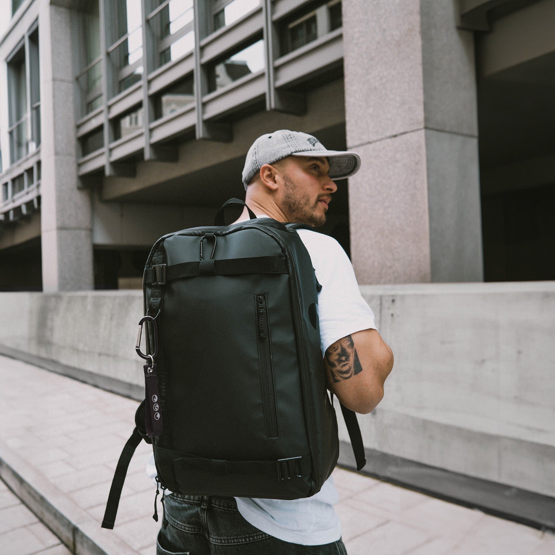 Reise-Rucksack AHI schwarz